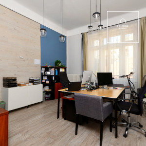 Két hálószobás felújított lakás  kiadó Budapest V. kerület,  Lipótváros