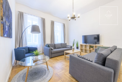 Apartment with garden for rent in Budapest 6th district,  Külső-Terézváros