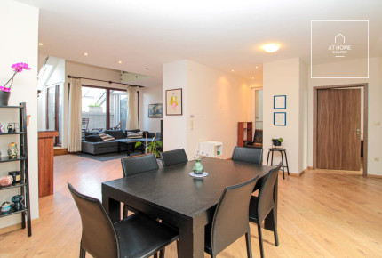 Apartment with terrace in Budapest VI. district, Terézváros