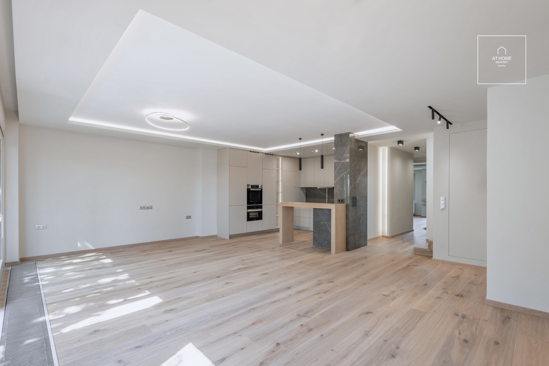 Premium Duplex Apartment with Huge Rooftop Terrace – Green Residential Area,  District II, Budapest