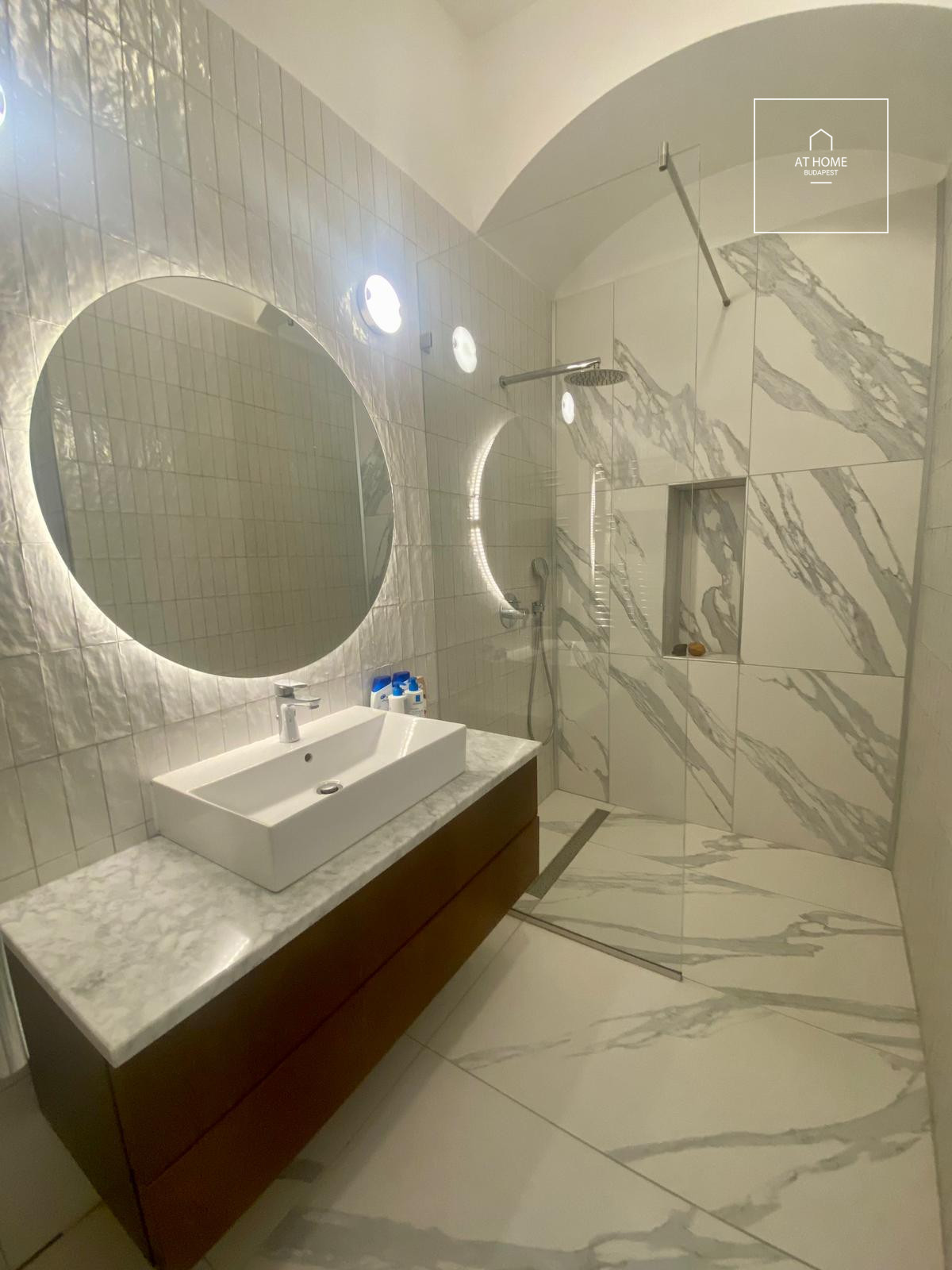 Felújított lakás kiadó Budapest I. kerület, Víziváros