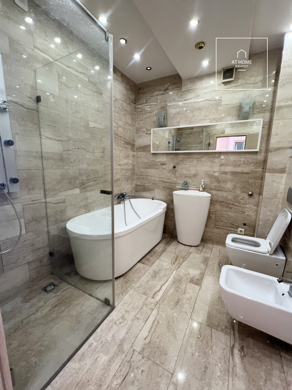 Premium apartment with garden connection for rent Budapest II. district, Pálvölgy