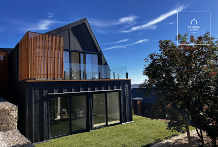 Panoramic newly built semi-detached house in Budaörs