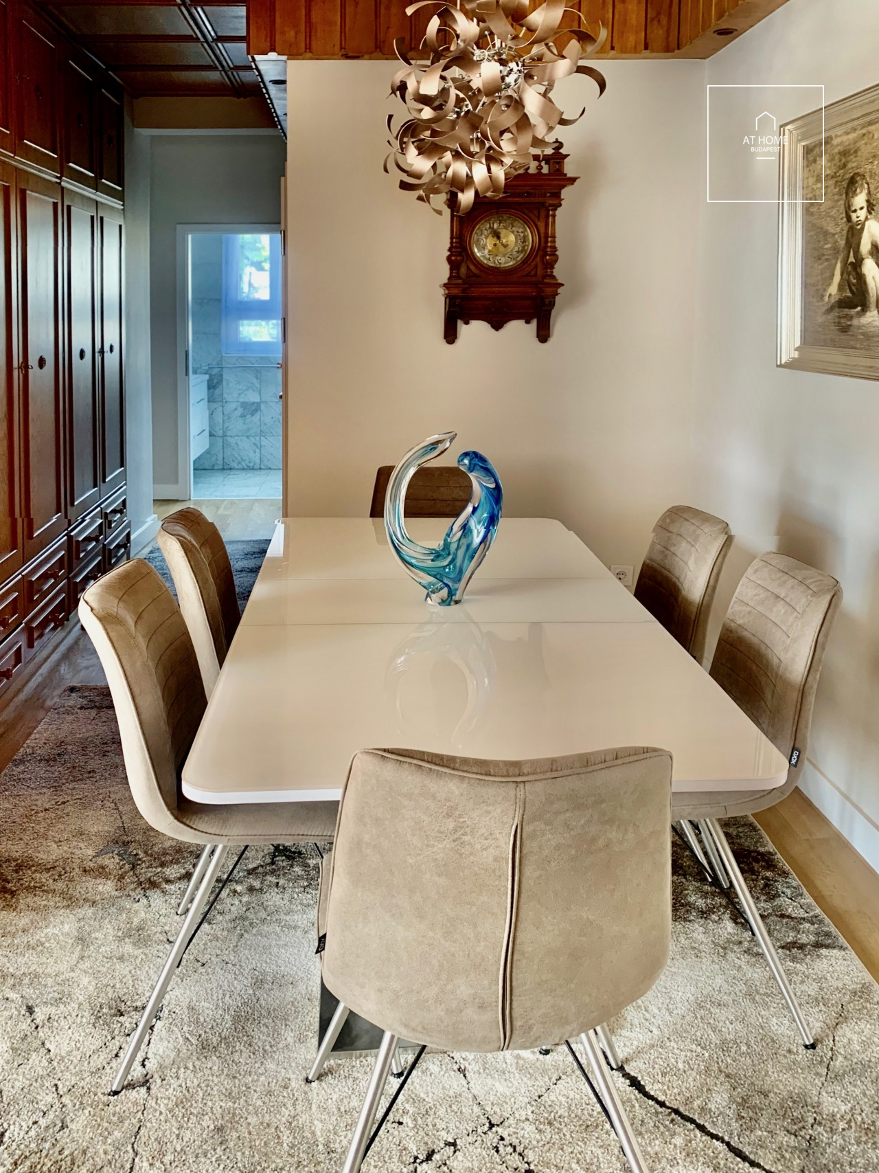 Three-bedroom luxury apartment in the 6th district of Budapest, Terézváros