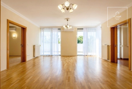 Three-bedroom penthouse apartment in a green area for rent in the 2nd district of Budapest, Pasarét