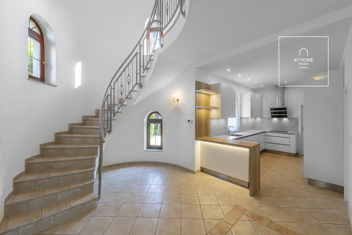 Sunny villa for rent Prague 6, Nebušice