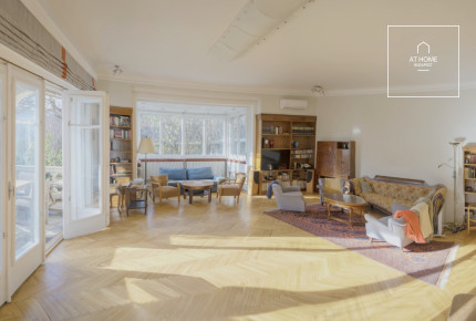 Panoramic 220 sqm Villa Apartment in District II, Rózsadomb