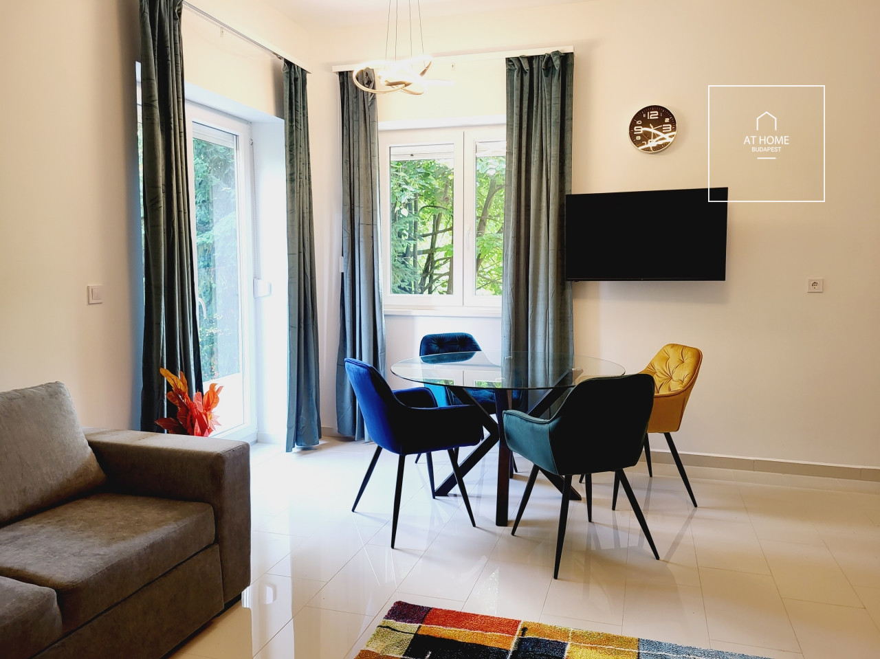 Felújított 3 hálószobás luxuslakás zöld környezetben XII. kerület, Orbánhegy