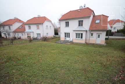 Charming detached 4-bedroom house , K Parku, Nebušice