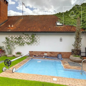 Three-Story, 5-Bedroom Family Home with Swimming Pool in Downtown Szentendre