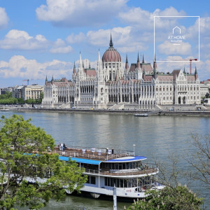 Felújított dunai panorámás lakás kiemelkedő lokációval I. kerület, Víziváros