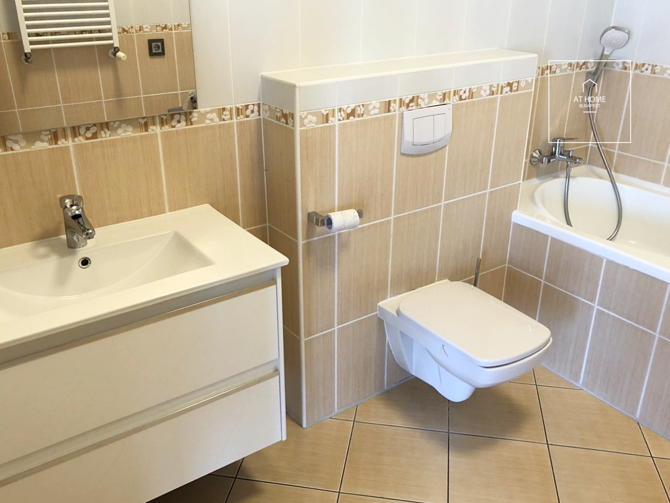 Danube-side three-bedroom apartment for rent Budapest XIII. district, Marinapart