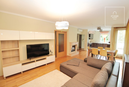 Két hálószobás lakás kiadó Budapest II. kerület, Zöldmál