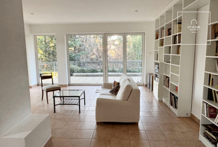 3 bedroom apartment with huge terrace and garden connecton for rent Budapest II. district, Szépilona