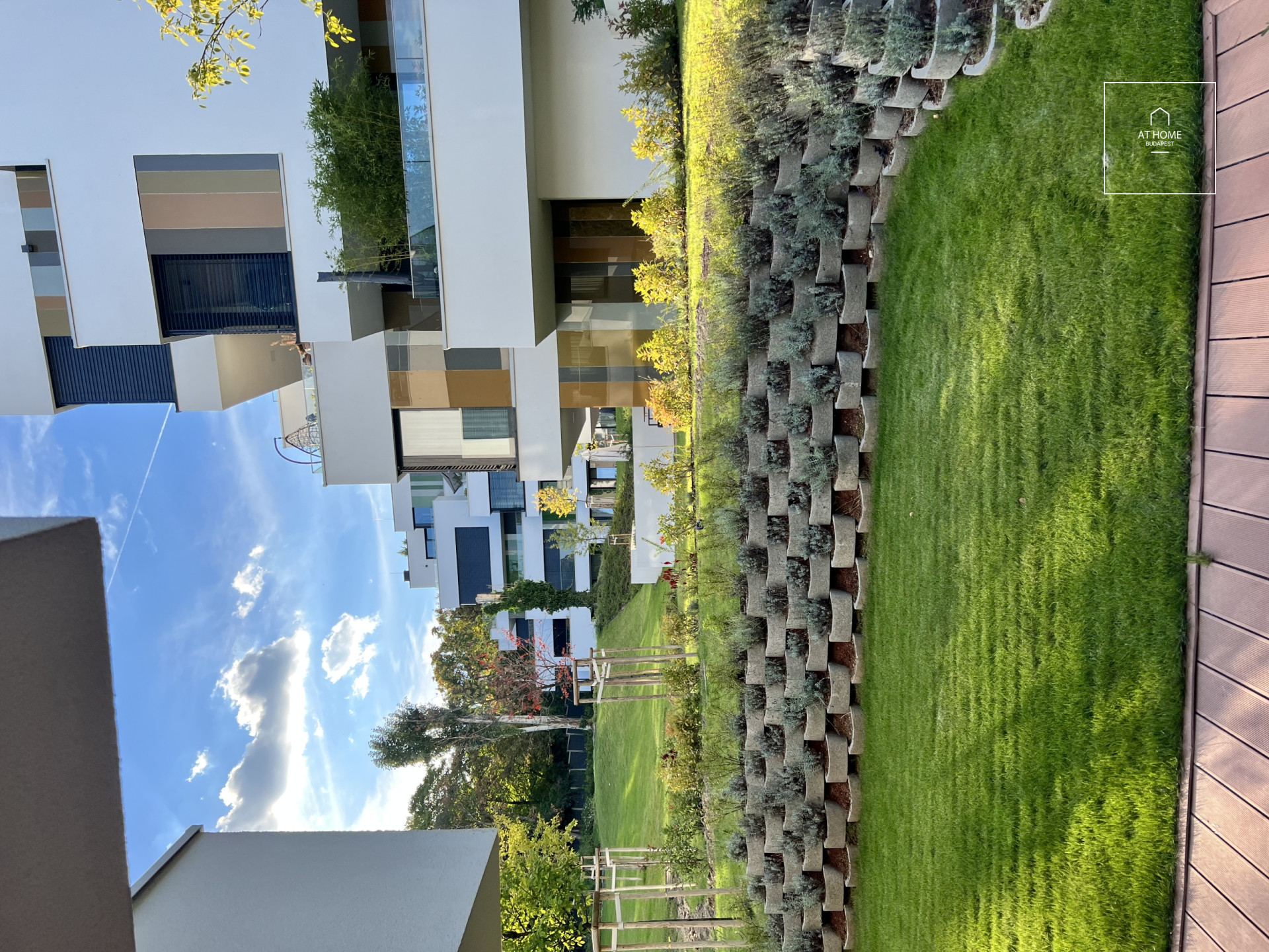 3 hálószobás lakás saját kerttel kiadó Budapest XII. kerület Németvölgy