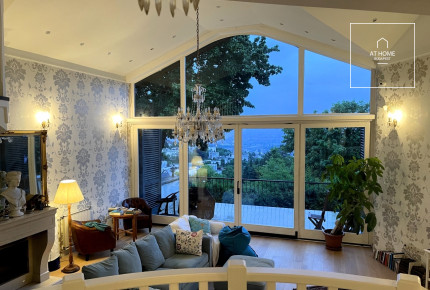 Exkluzív ikerház saját kertrésszel, elképesztő panorámával XII. kerület, Orbánhegy