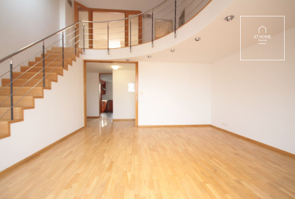 Duplex 3-bedroom apartment with terrace and balcony, Nitranská, Vinohrady