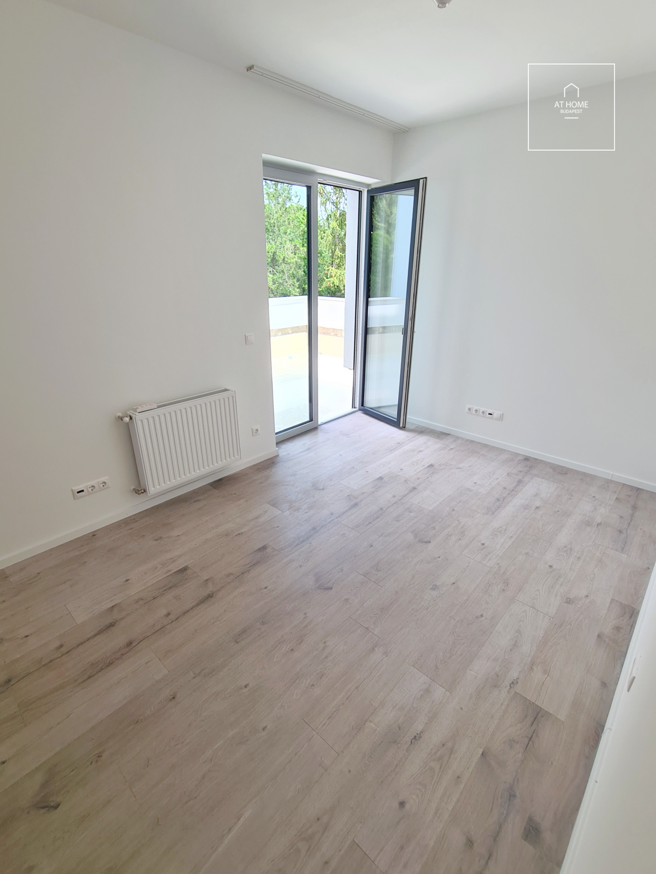 Newly built 4-bedroom apartment for rent Budapest II. district Szépilona