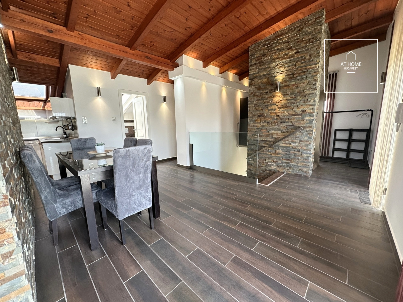 Exclusive penthouse for rent in Budapest III. district, Újlak