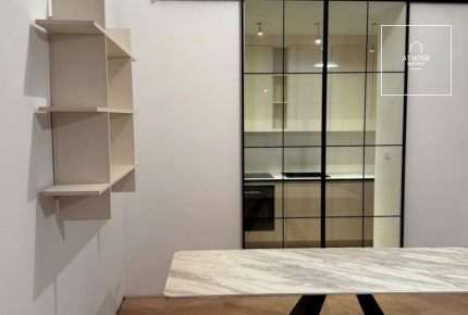 Refurbished 2-bedroom apartment  in district 5, Budapest