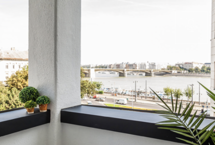 Panorámás két hálószobás prémium lakás kiadó Budapest II. kerület Víziváros