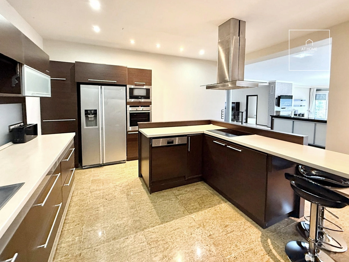 Panorámás luxuslakás kertkapcsolattal Istenhegyen a XII. kerületben