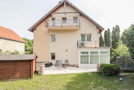 Charming semi-detached house for rent Budapest XII. district, Kútvölgy
