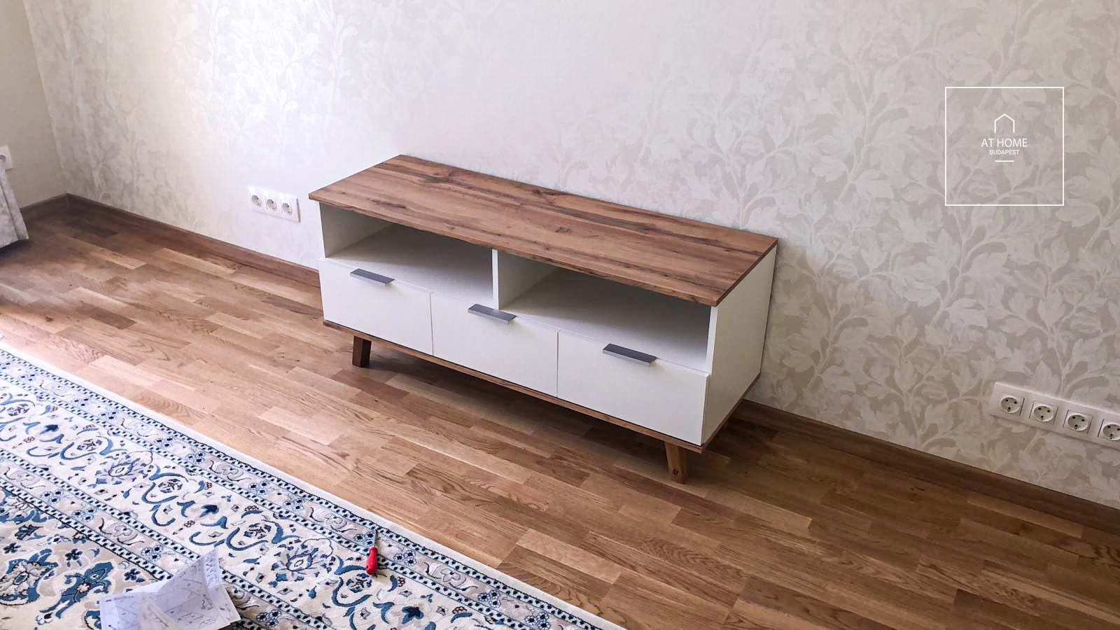 Refurbished beautiful 2-bedroom apartment for rent in Budapest II. district