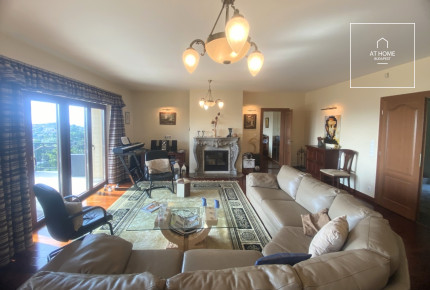 Városi panorámás 350nm-es családi ház gondozott kerttel XII. kerület, Mártonhegy