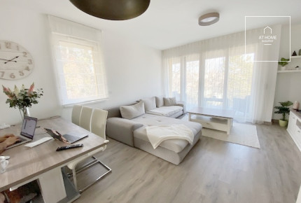 In the 2nd district of Budapest, a 85 sqm, newly built apartment is for rent.