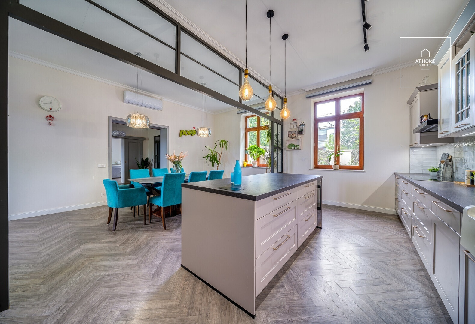 Gyönyörű Önálló családi ház   II/A. kerület, Adyliget