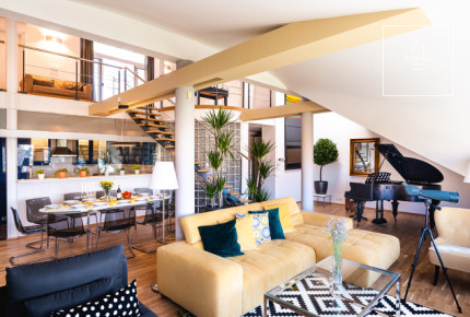 Luxusní, plně zařízený byt 5+kk s nádherným výhledem. Nové Město