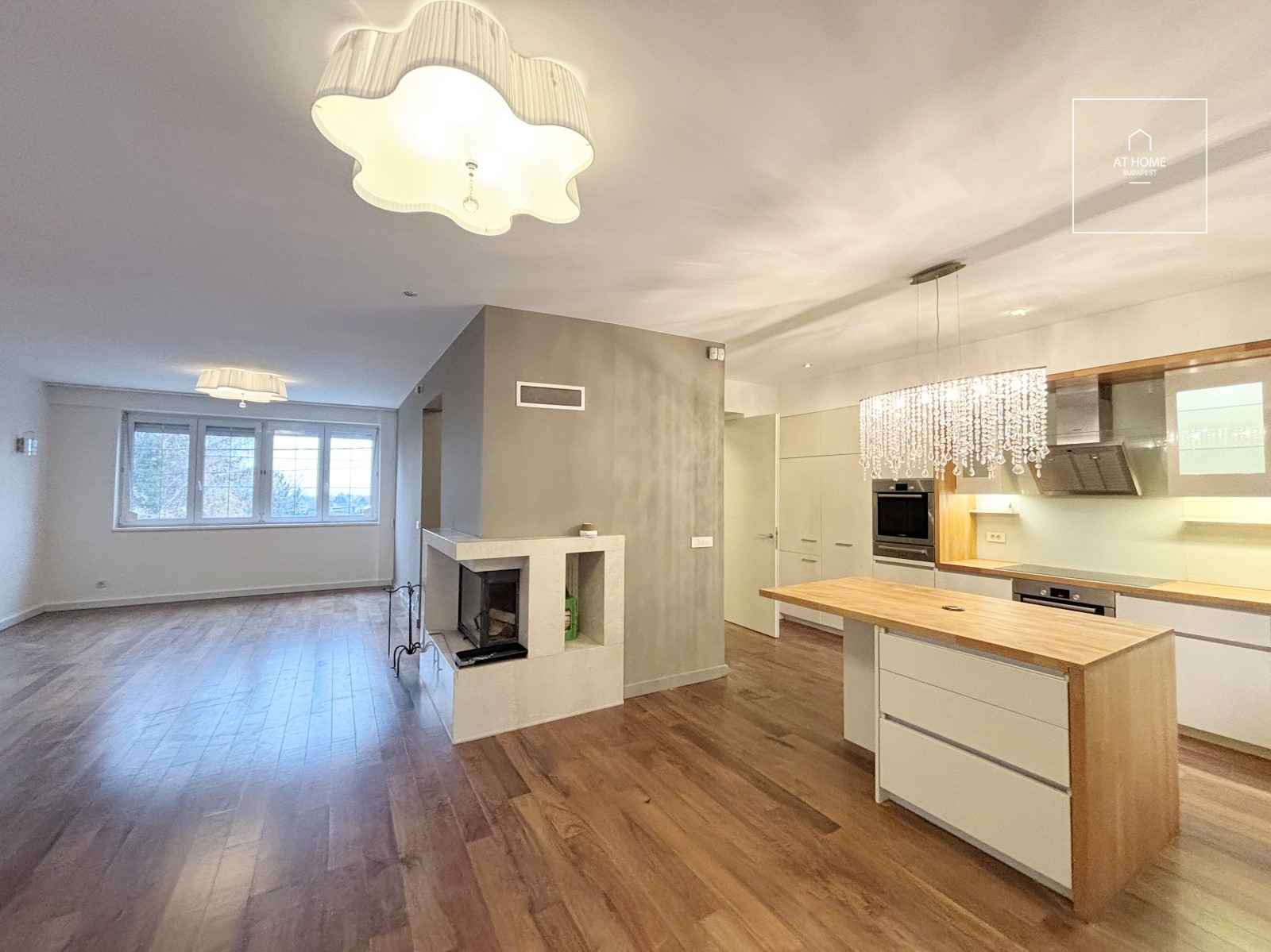 Exkluzív Önálló családi ház kiadó Budapest XI. kerület, Sasad