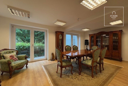Elegant 206 m² family house for office use available for rent in District XII.