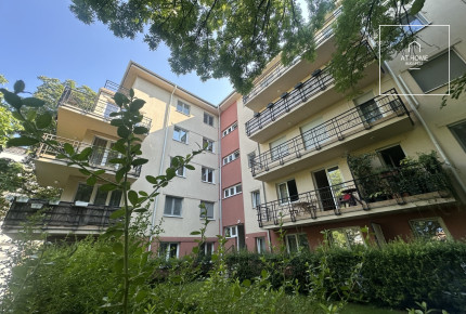 72nm-es 2 hálószobás lakás terasszal II. kerület, Országút