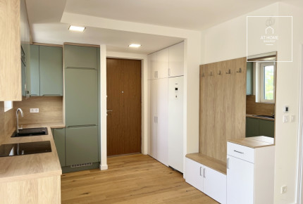 69 sqm panoramic second-floor apartment with 2 bedrooms in District III, Mátyáshegy