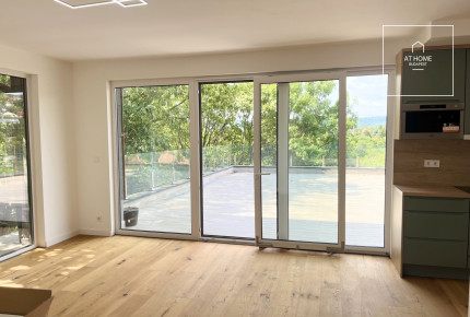 69 sqm panoramic second-floor apartment with 2 bedrooms in District III, Mátyáshegy