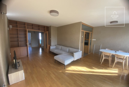 Budapest XII. district, Németvölgy, 3 bedrooms apartment with balcony for rent.