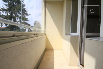 Hezký částečně zařízený byt 2+kk s lodžií, Strašnice