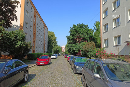 Hezký částečně zařízený byt 2+kk s lodžií, Strašnice
