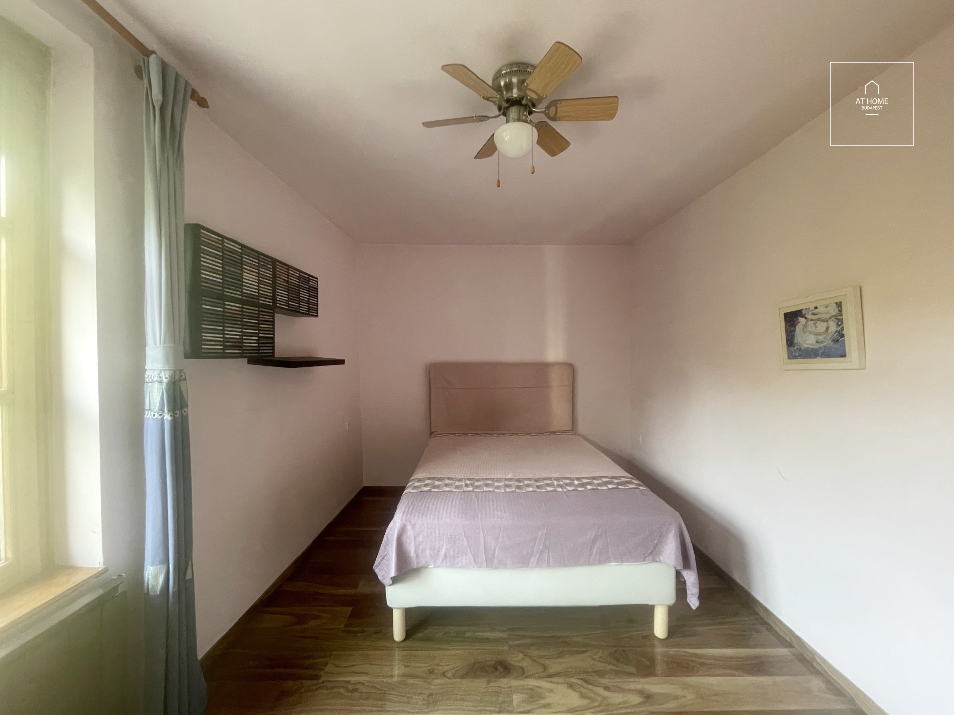 Panoramic house in Budapest, 2nd district, Rézmál.