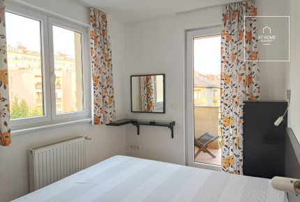 Bright 2-Bedroom Apartment Near a Park in District IX