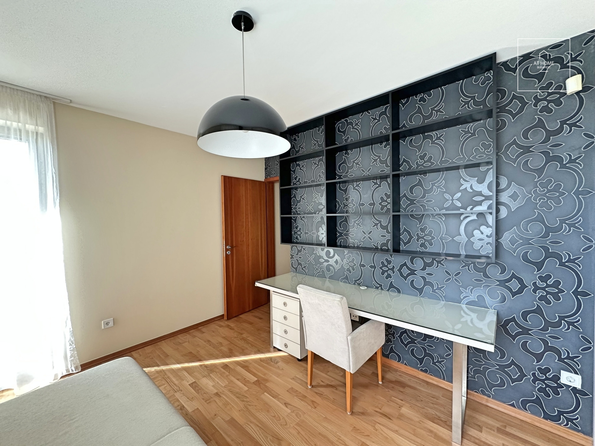 Három hálószobás napfényes lakás terasszal a Gellérthegyen