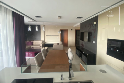 Bright 3-Bedroom Apartment with Terrace on Gellérthegy