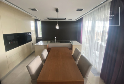 Bright 3-Bedroom Apartment with Terrace on Gellérthegy