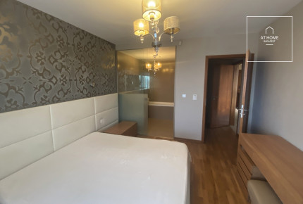 Bright 3-Bedroom Apartment with Terrace on Gellérthegy