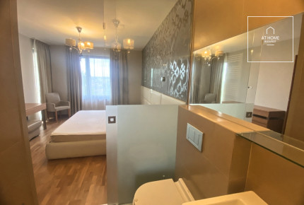 Bright 3-Bedroom Apartment with Terrace on Gellérthegy
