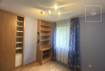 Bright 3-Bedroom Apartment with Terrace on Gellérthegy