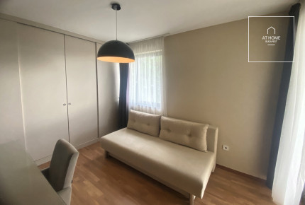 Bright 3-Bedroom Apartment with Terrace on Gellérthegy