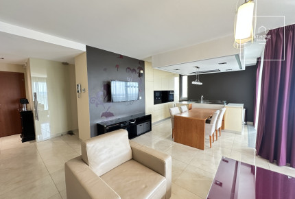 Bright 3-Bedroom Apartment with Terrace on Gellérthegy